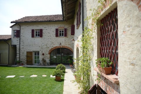 Murazzano, an independent House for all seasons