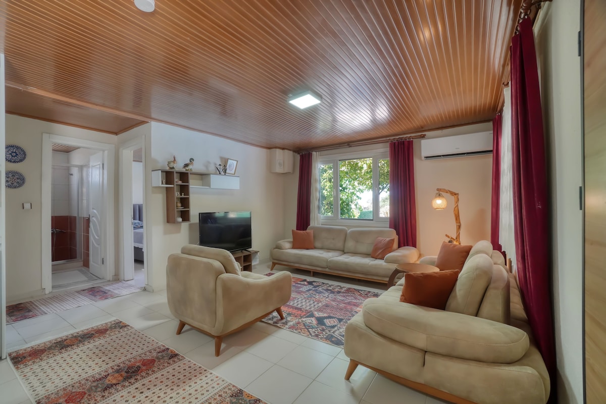 Özel Havuzlu Doğanın ve Doğallığın içinde Müstakil