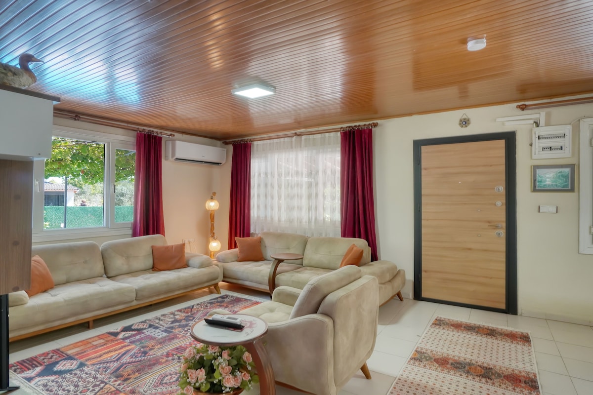 Özel Havuzlu Doğanın ve Doğallığın içinde Müstakil