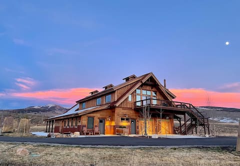 Popular Airbnb listing: Quiet Apartment l 5 min to downtown CB in Crested Butte