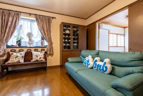Great access to Kansai Airport, 120㎡ private house, quiet inn near World Heritage Site, parking lot,