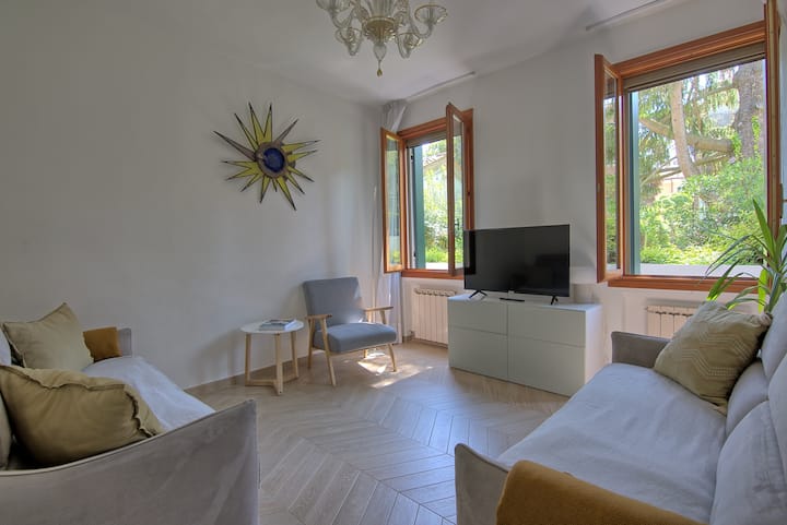 Tranquilla Casa Al Mare Con Patio, Zona Centrale. - Lido di Venezia