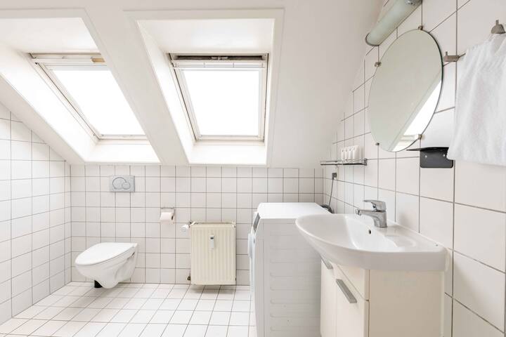 Large Apartment in Copenhagen City close to Tivoli gallery image 5