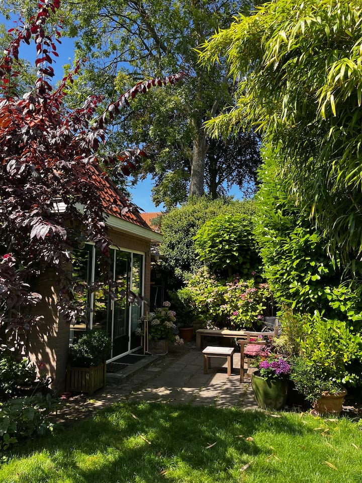 Spacious Garden House Close To The Beach And City - The Hague