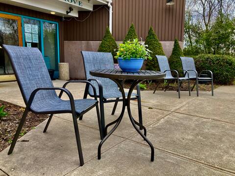 134-QN BD Suite/Private BA at U.P. Nature Lodge