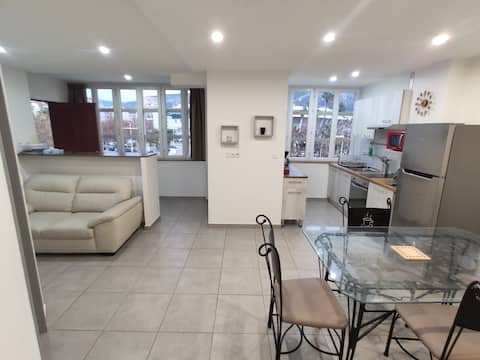apartment T3  55m2 air-conditioned, Port  of Toulon