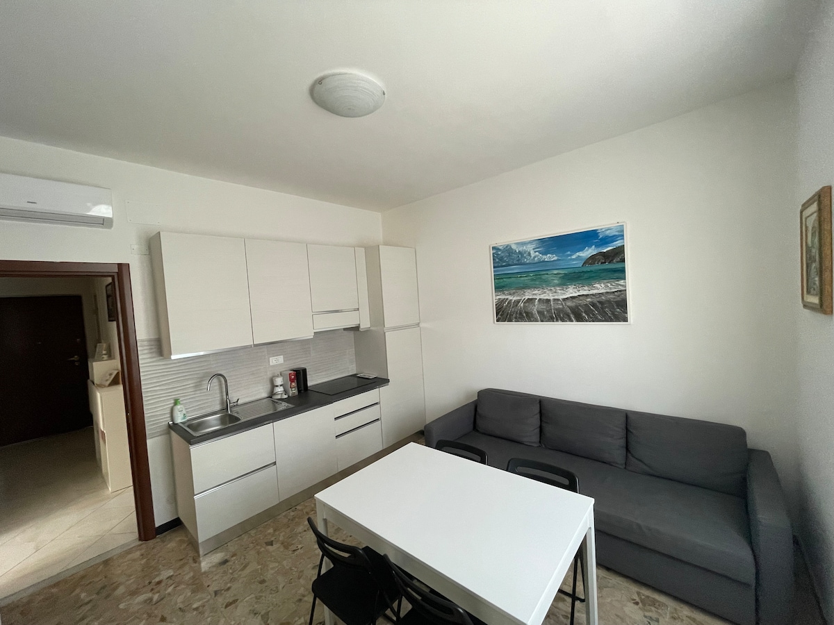Annuncio Airbnb popolare: Scirocco Apt with bikes - Host in Levanto a Levanto