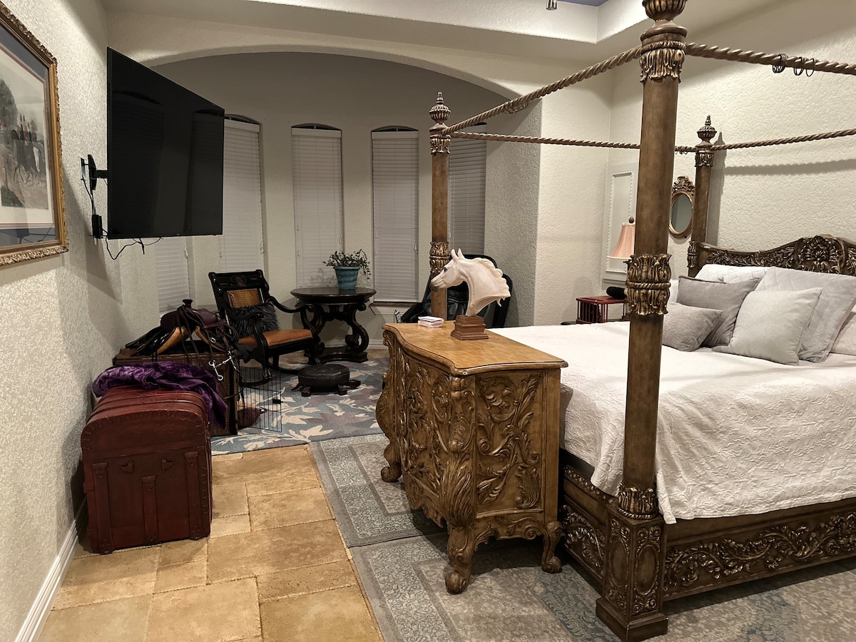 غرفة النوم الرئيسية الثانية
