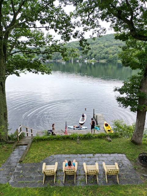 Waterfront Cabin • Dock • Fire Pit • Kayaks & SUPs