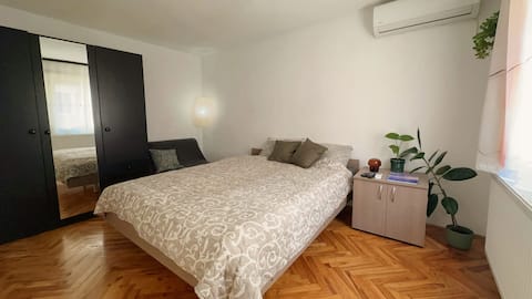 Sunrise Apartment. Free Parking! All included!