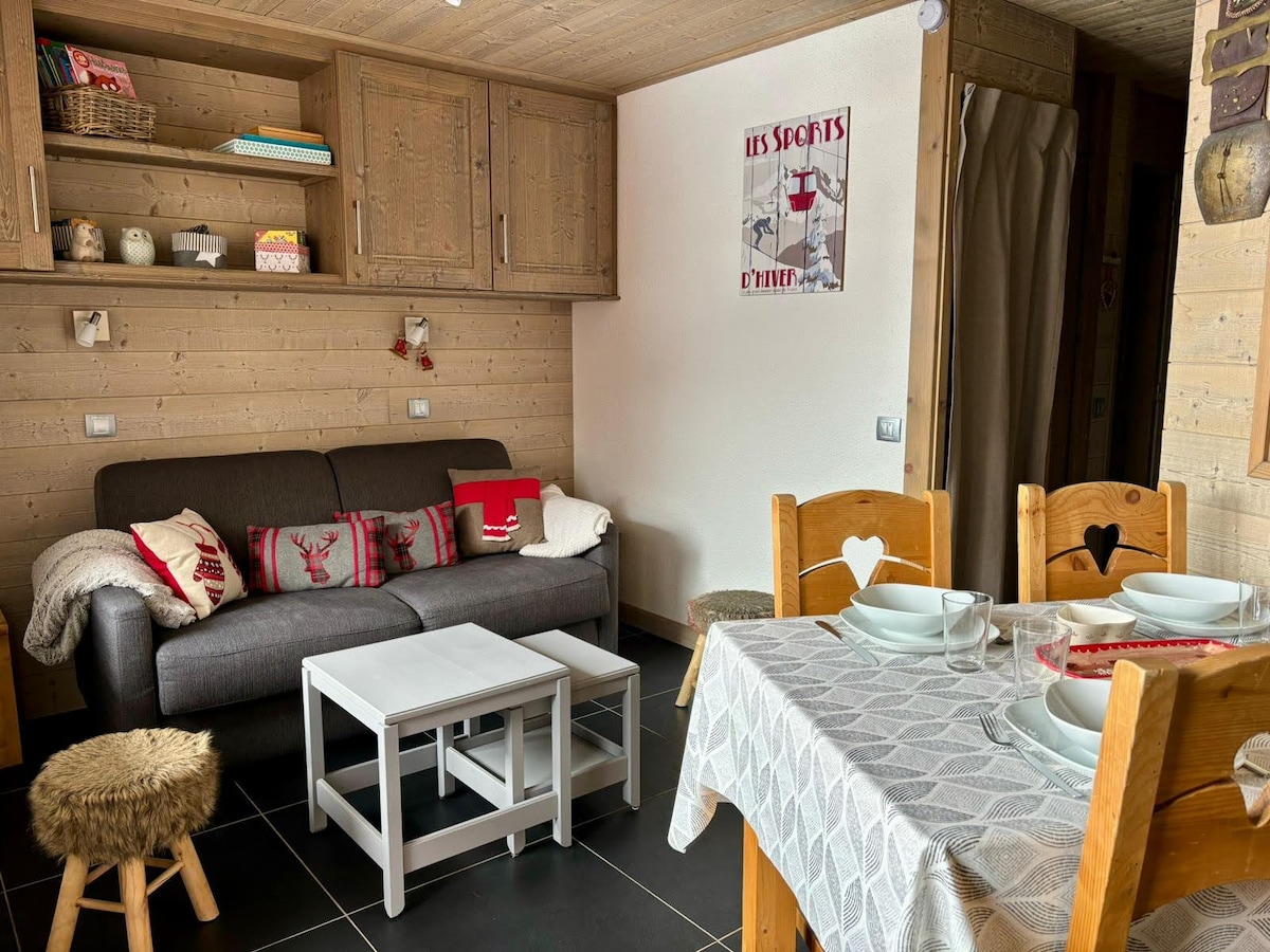Popular Airbnb listing: Belle Plagne - Apt cocoon 5 p - Heart of village in La Plagne Tarentaise