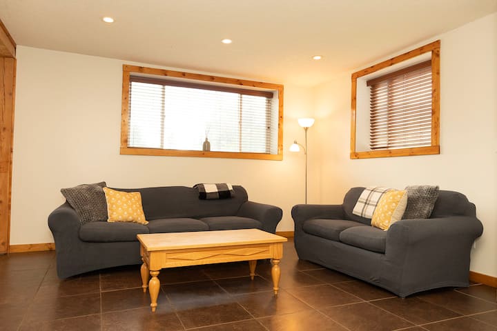Guest Suite In Downtown Fernie - Fernie
