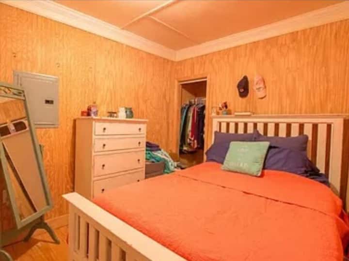 საძინებელი 2