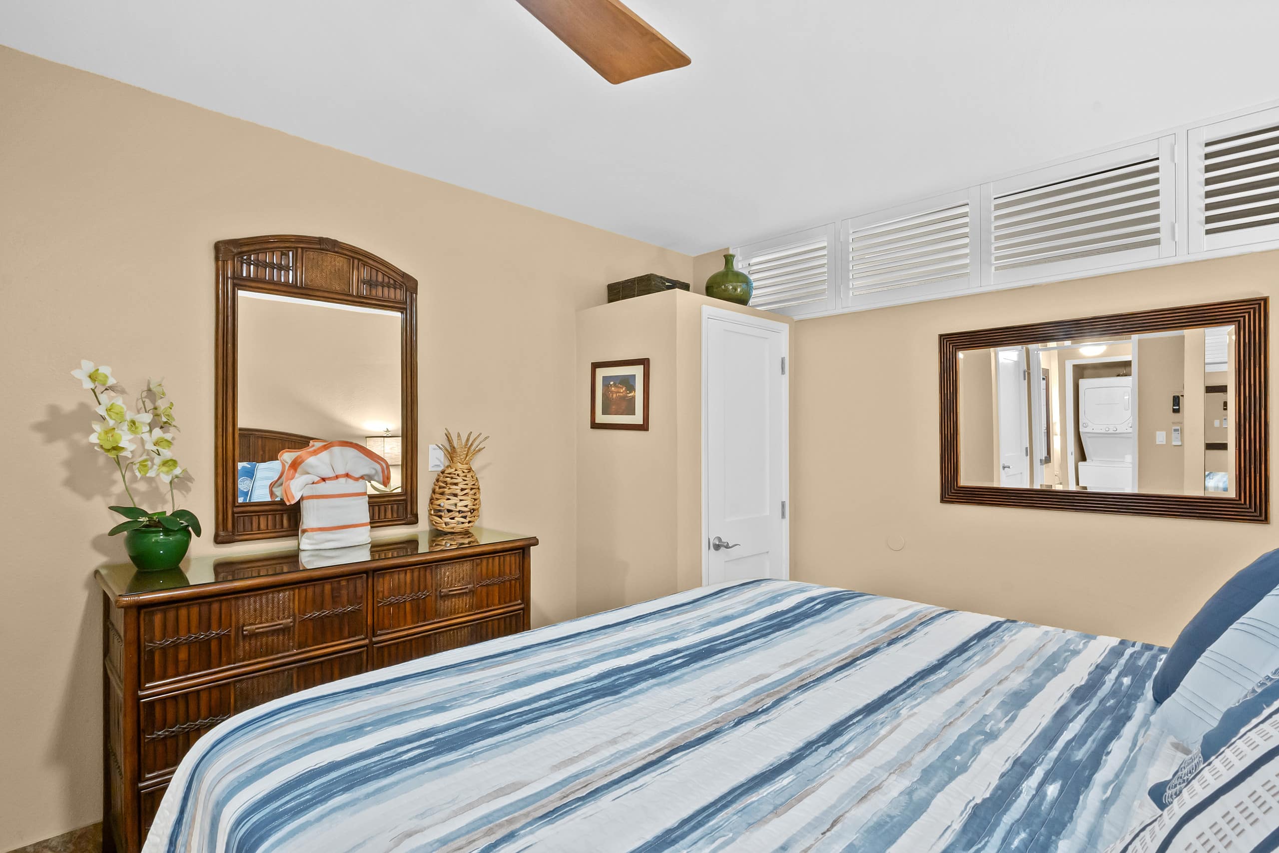 Sweeping Ocean Views • Beach Access • Powerful AC - Image 15