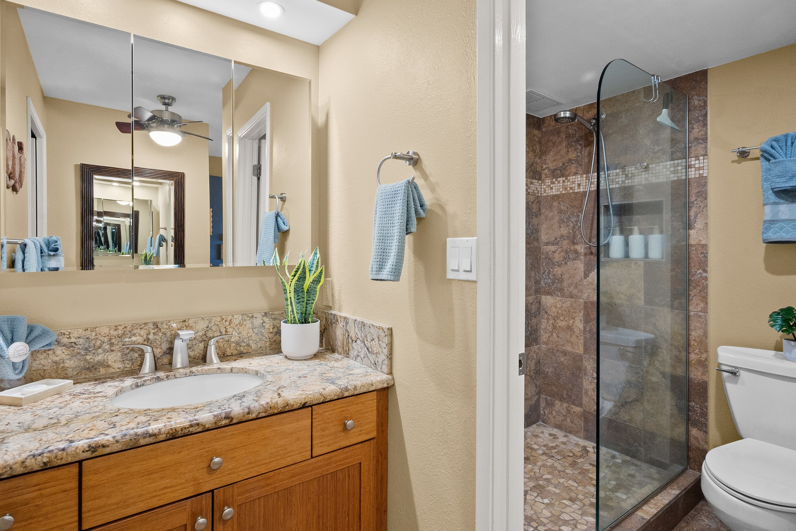 Sweeping Ocean Views • Beach Access • Powerful AC - Image 17