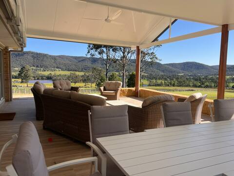 HighGrove Lodge, Lux Hunter House & Pool