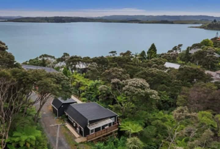 The Pod - Moonlight Bay - Raglan