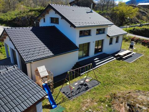 3-star Family House Ignaux 14 people