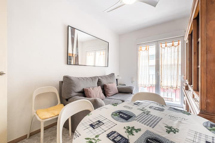 Apartment In The City Center And Beach Only 100 M - Alicante (Alacant)