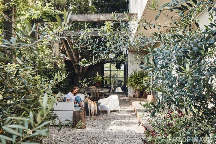 Private Luxury Oasis in St Kilda gallery image 3