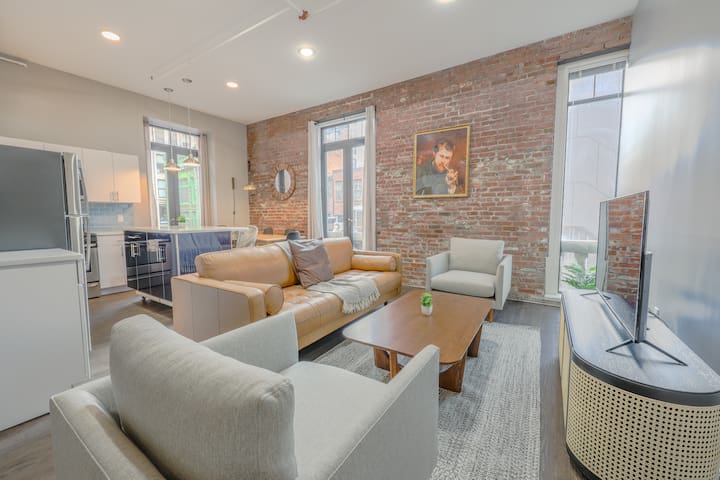Monthly Discounts -Fully Furnished 4br, 2ba Loft gallery image 3