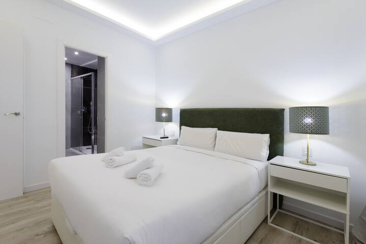 Modern flat in the heart of Madrid gallery image 4
