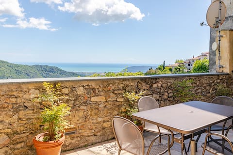 Papiriana la casa del borgo_ breathtaking sea view