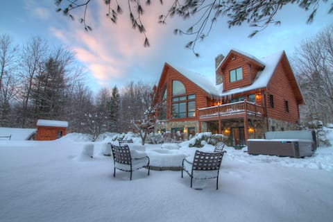 *March Available* Luxury Log 10 BRs, Hot Tub Sauna