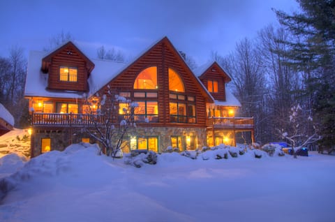 10 BRs Most Luxury Log Estate — Pool Hot Tub Sauna