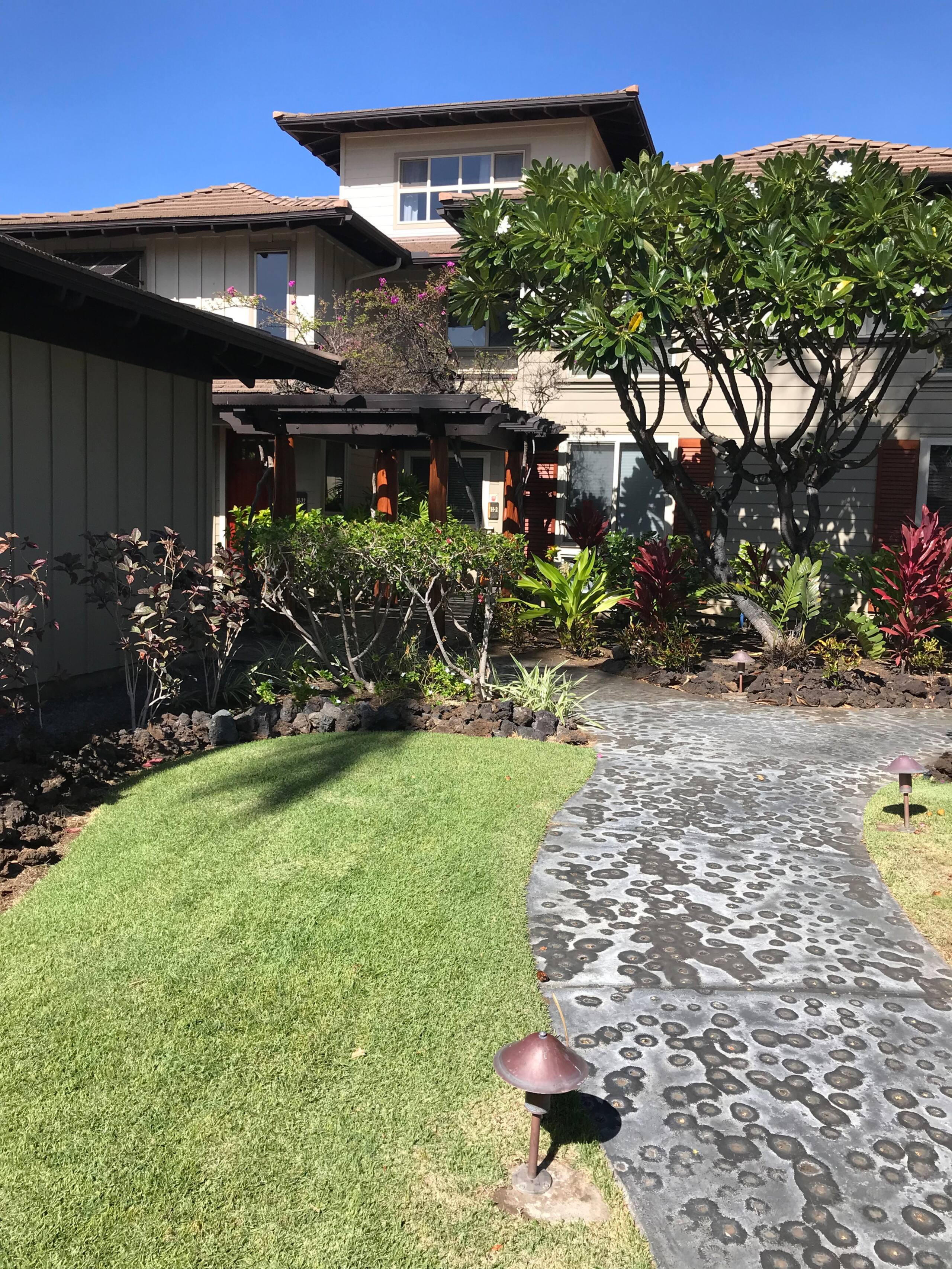 Condo in Waimea · ★4.83 · 2 bedrooms · 2 beds · 2 baths - Image 11