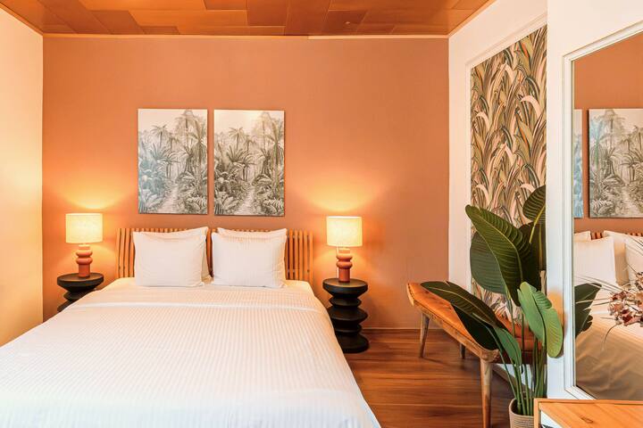 Spacious Suburban Apartment with Free Parking gallery image 2