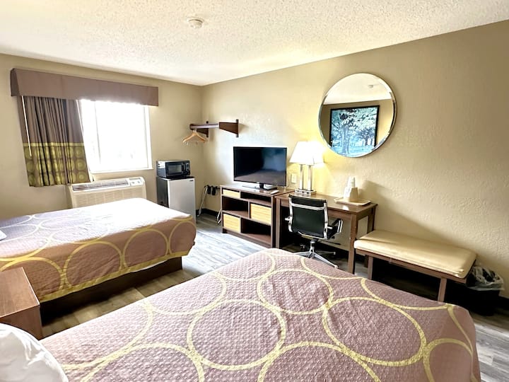 Suite Non-smoking  2 Beds W/ Microwave & Fridge - Clifton Park, NY