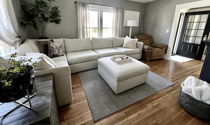 Cozy Home With Lots Of Space -1 Mile To Isu & Iwu - Bloomington
