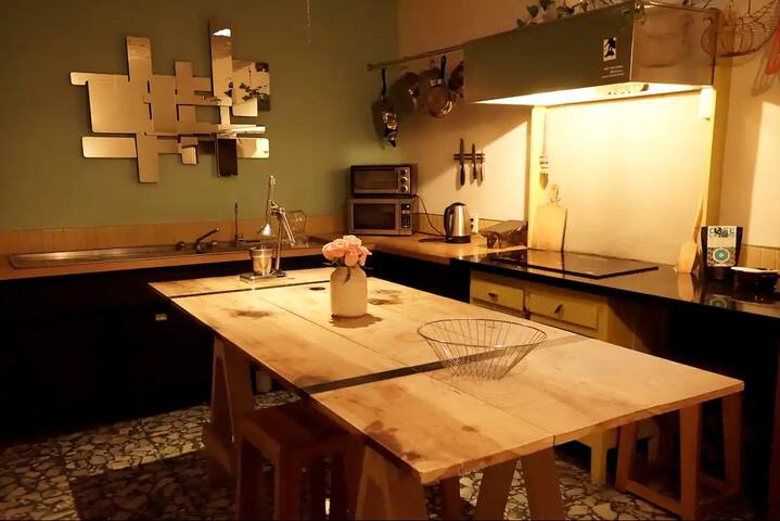 Gorgeous 1940s biblioteca turned private apartment gallery image 2