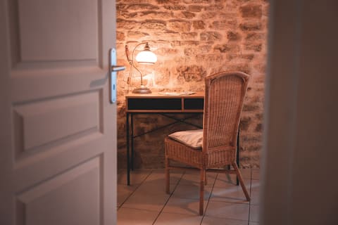 Equipped village house, the yellow house