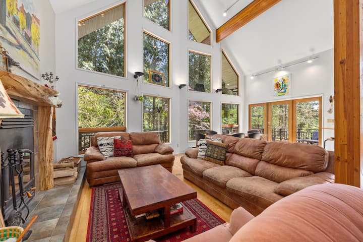 Seven Cedars Oasis W/sauna - Gibsons
