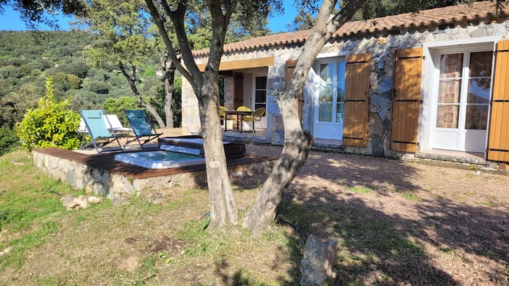 Gîte En Pierres Sèches Avec Jacuzzi,calme Assuré - Corse-du-Sud