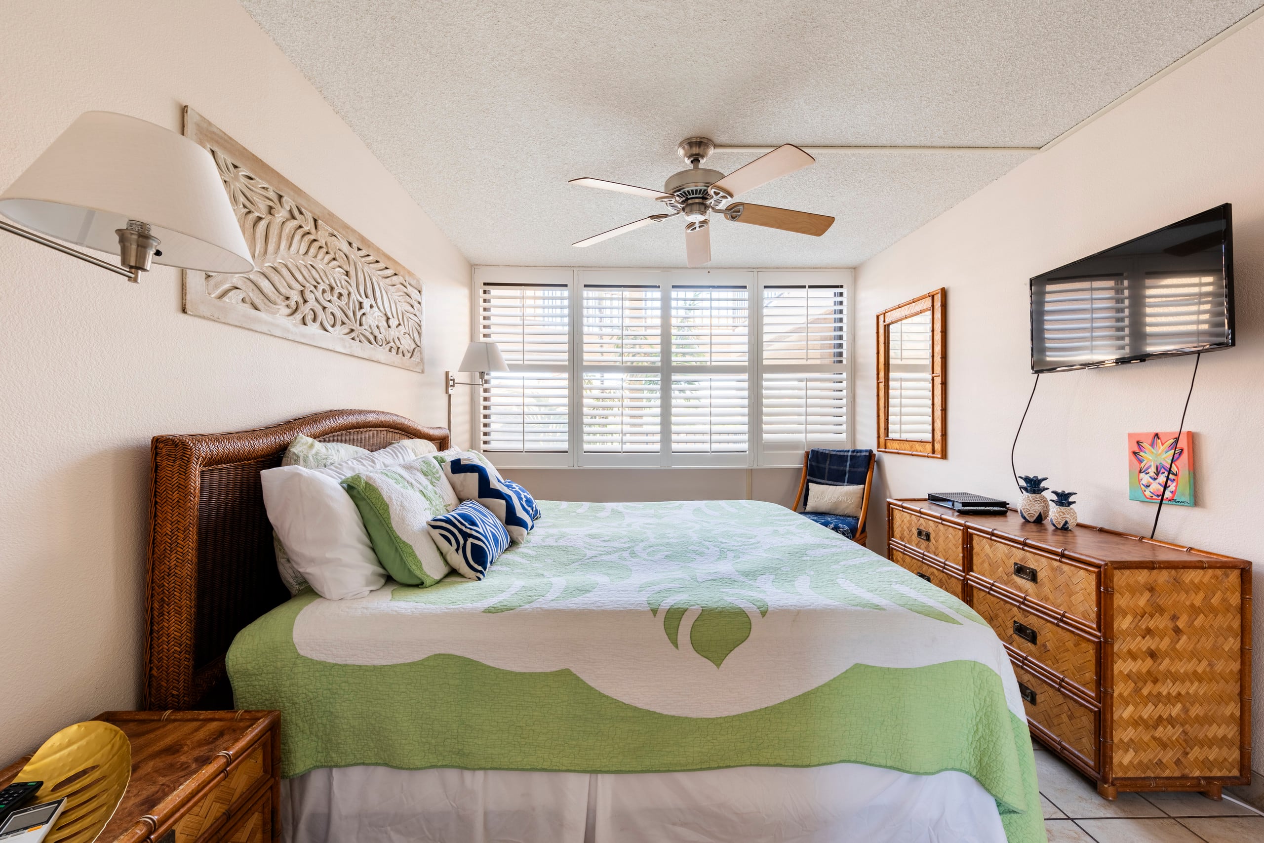 Condo in Kihei · ★4.97 · 1 bedroom · 2 beds · 2 baths - Image 27