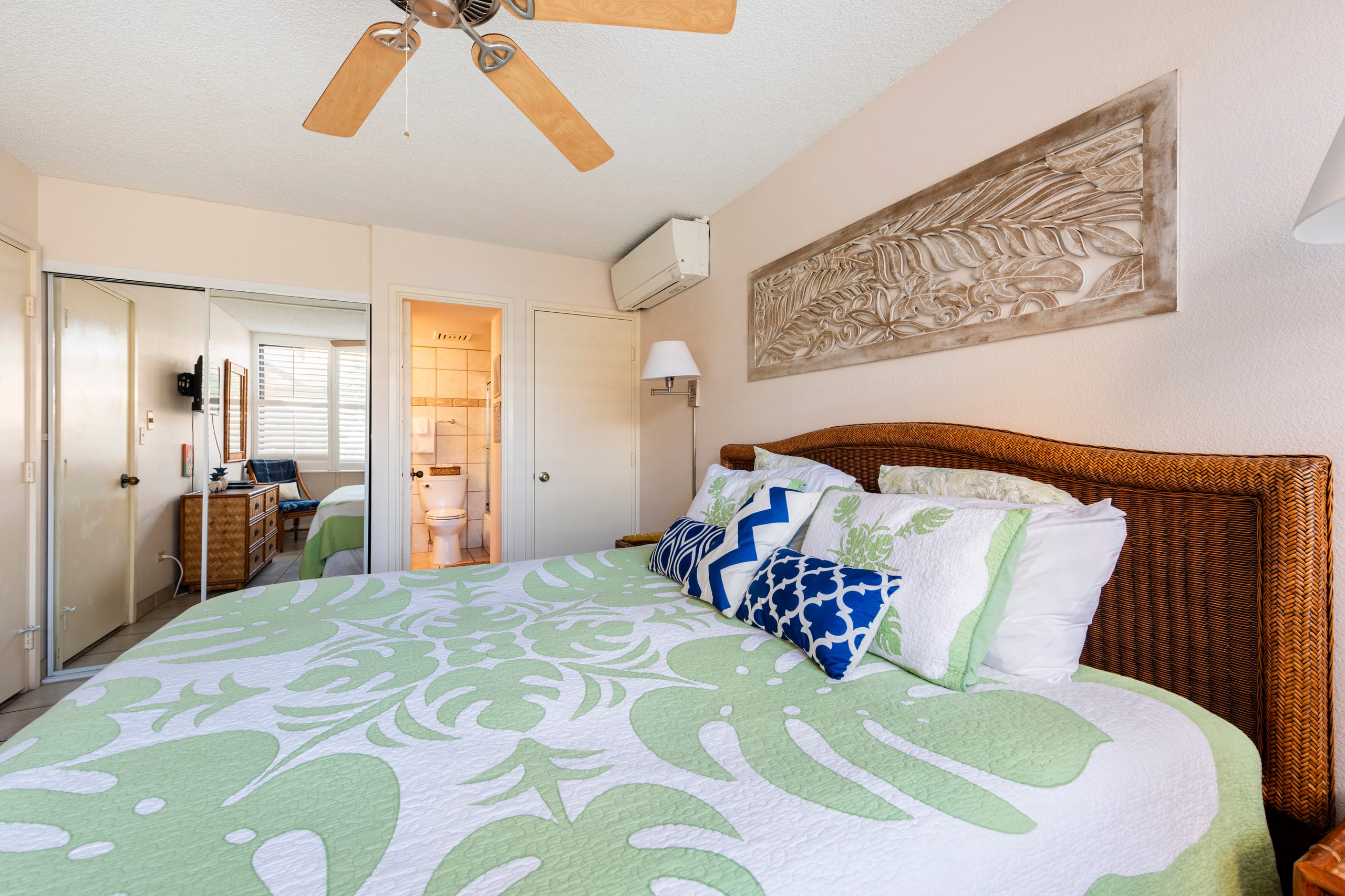 Condo in Kihei · ★4.97 · 1 bedroom · 2 beds · 2 baths - Image 28