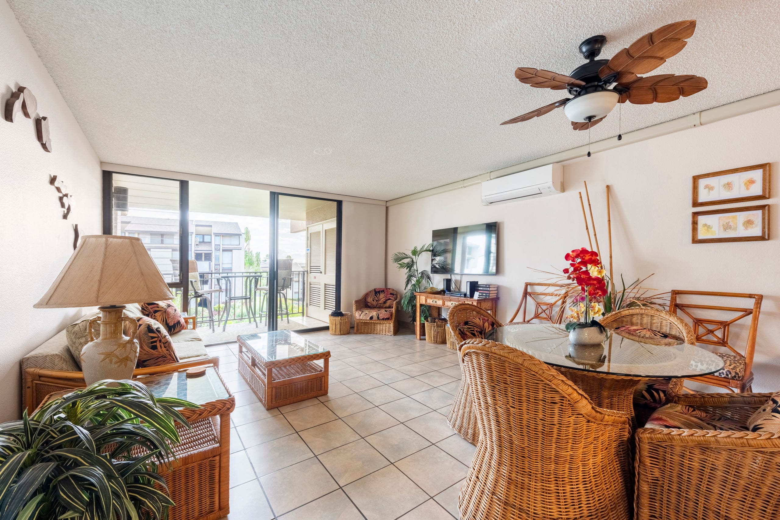 Condo in Kihei · ★4.97 · 1 bedroom · 2 beds · 2 baths - Image 17