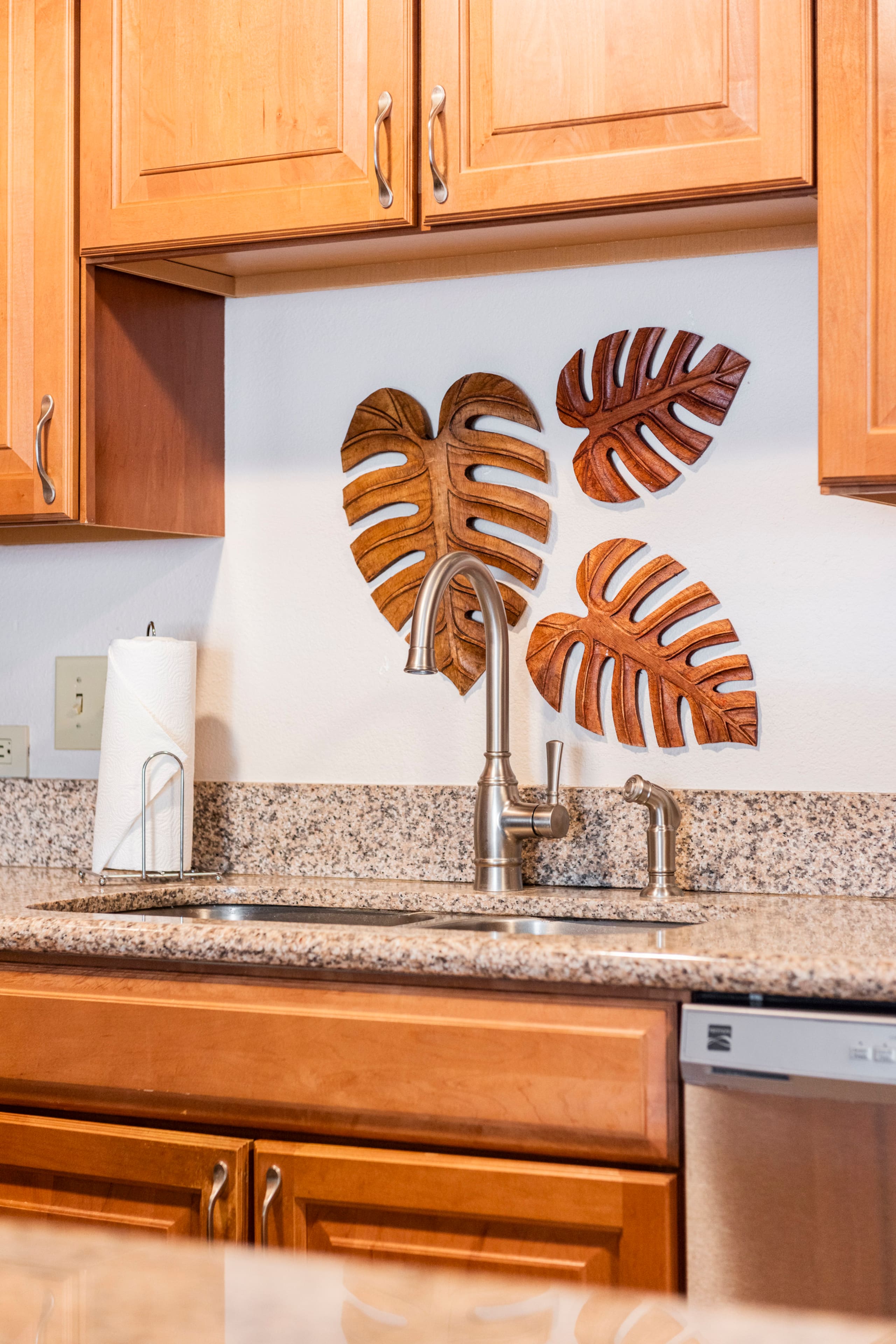Condo in Kihei · ★4.97 · 1 bedroom · 2 beds · 2 baths - Image 13
