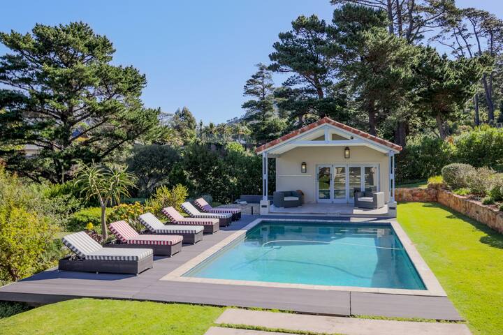 Spacious Family Home | Beautiful Gardens | Secure gallery image 5