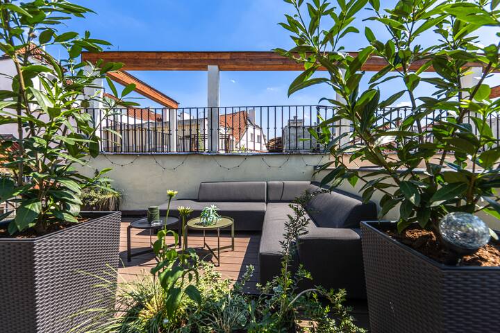 Sunny Prague apartment with the view and terrace gallery image 4