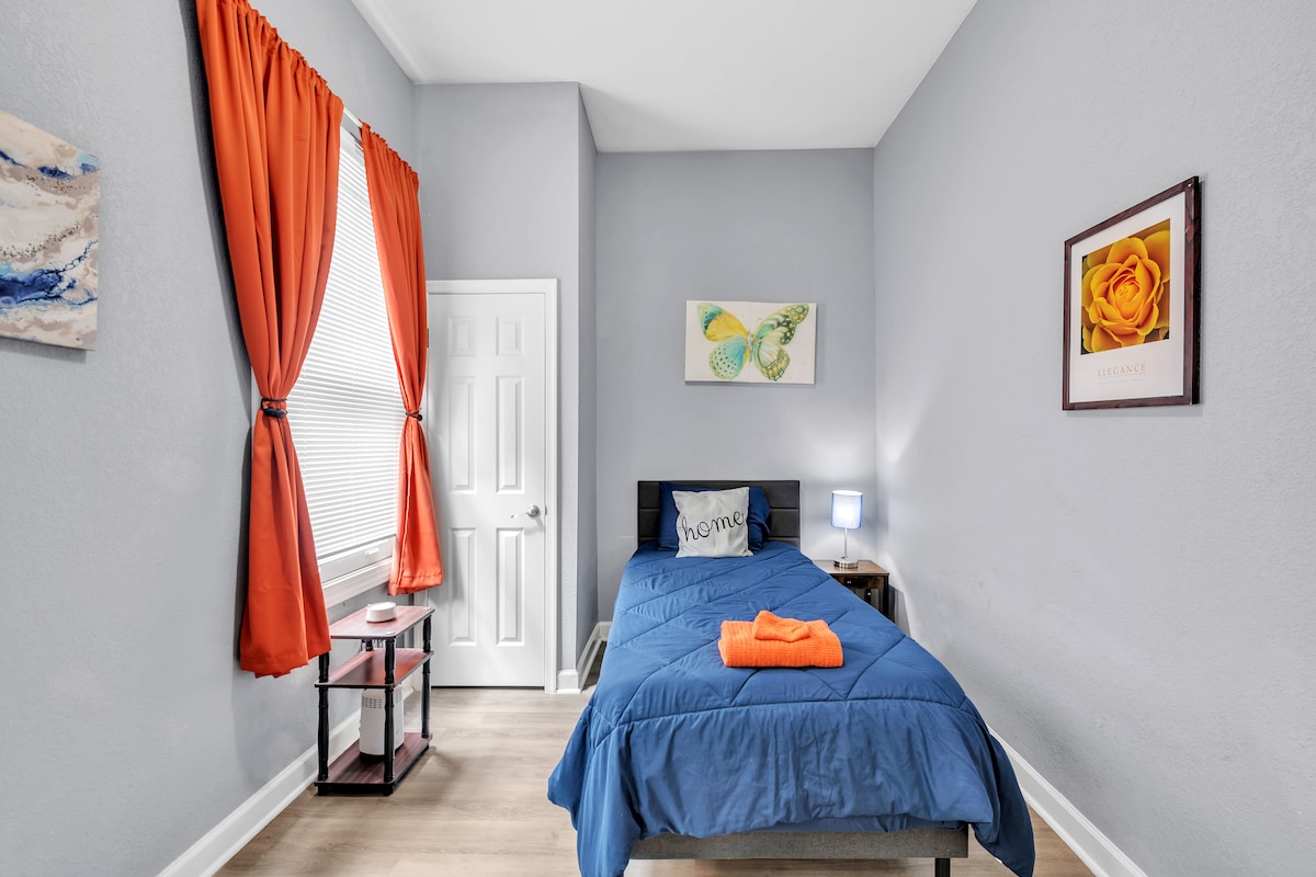 საძინებელი 1