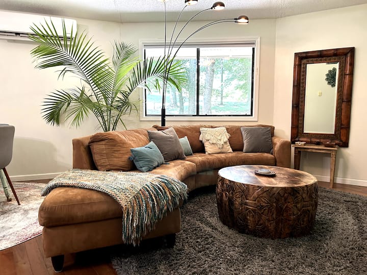 Avl Round House - Only 6 Miles West Of Downtown - Asheville, NC