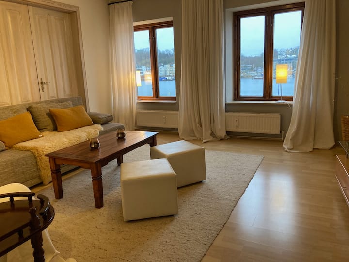 Großzügige Ferienwohnung Mit Hafenblick - Solitude, Almanya