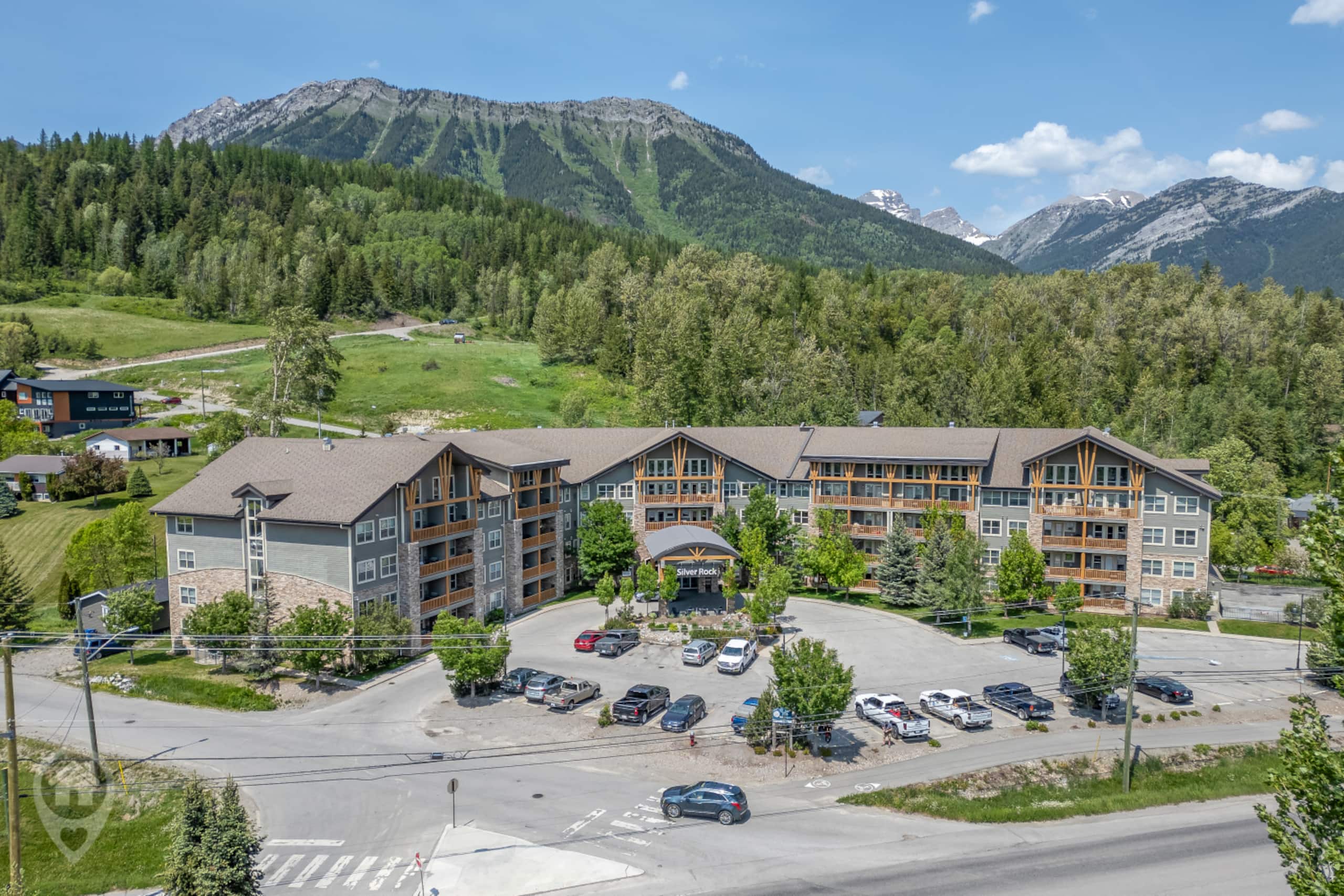 Top Floor Condo with Stunning Mountain Views - Photo 5