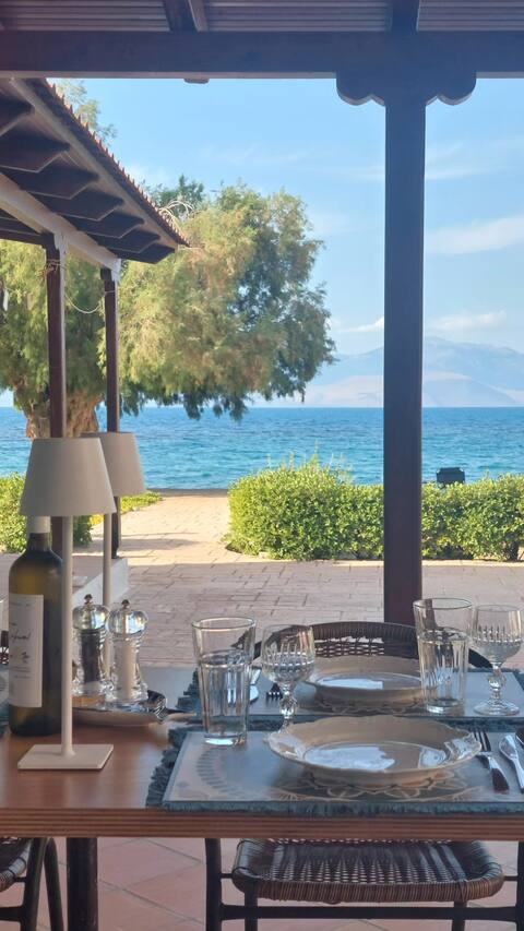 Frosso's Beach House