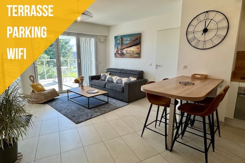 Propriété Airbnb réussie: Arbre Blanc two-bedroom apartment, parking, private terrace, rooftop à Port Marianne