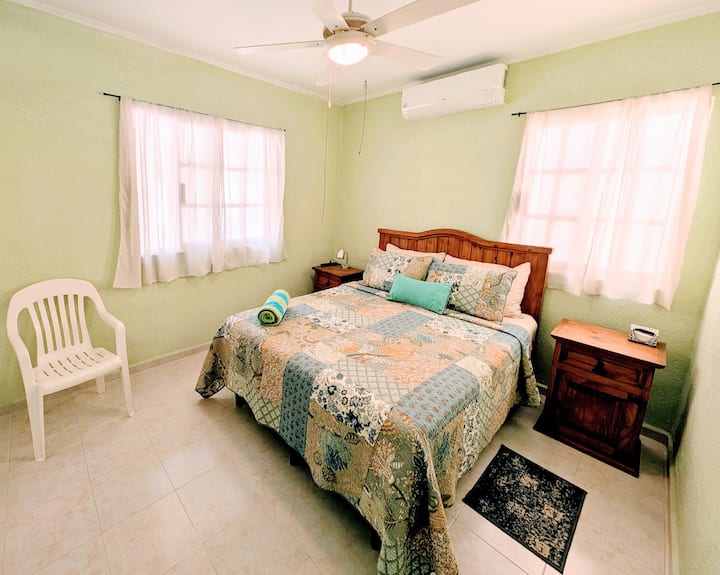 Bed in de achterkamer (2025)